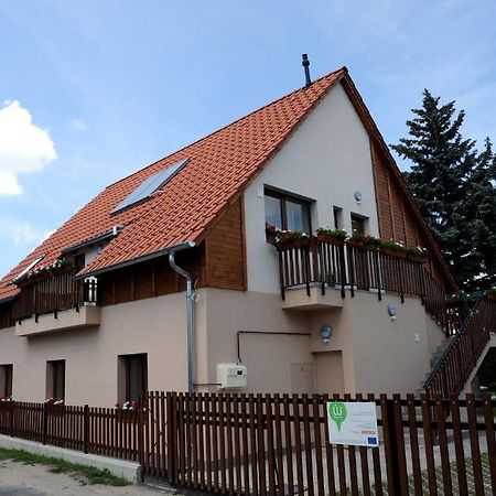 Arany Szolo Wellness Apartmanhaz Hévíz Buitenkant foto