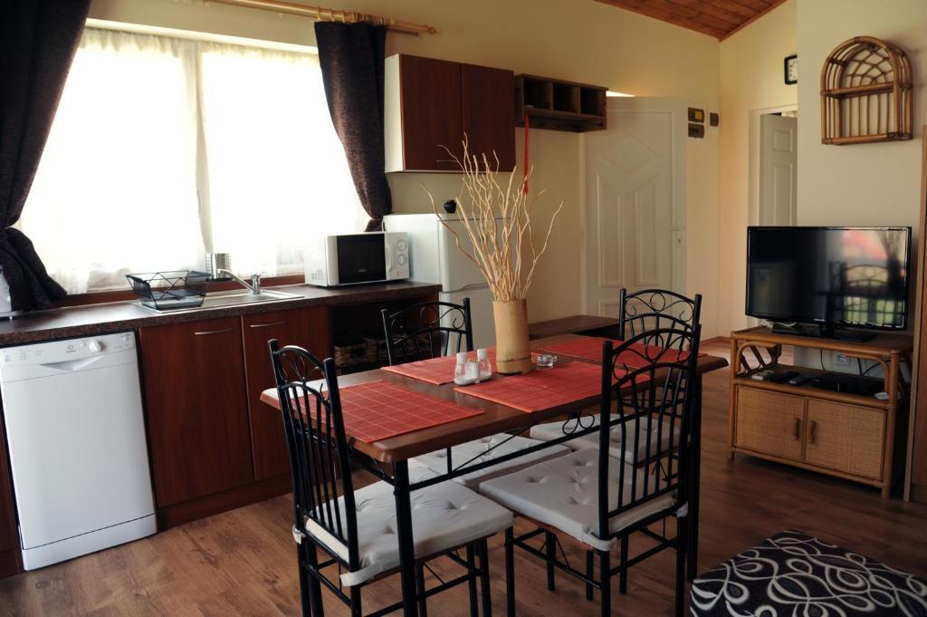 Arany Szolo Wellness Apartmanhaz Hévíz Kamer foto