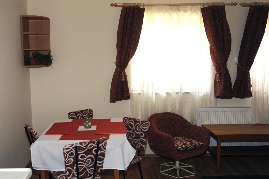 Arany Szolo Wellness Apartmanhaz Hévíz Kamer foto