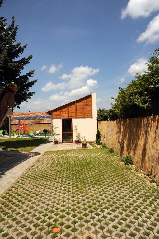 Arany Szolo Wellness Apartmanhaz Hévíz Buitenkant foto